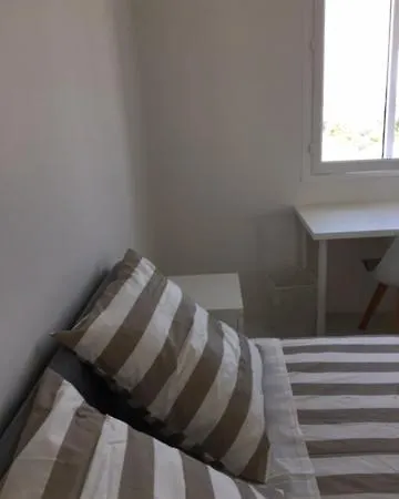 Superbe En Coloc Dans Un Appt De 88m2 A 200m Des Remparts Bed & Breakfast Avignon